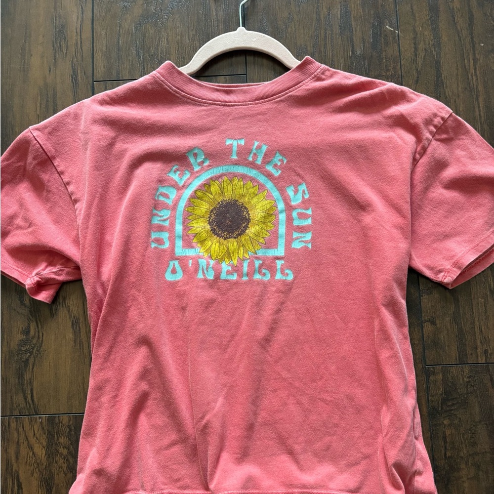 O'Neill Women’s Coral Tee with Sunflower Graphic